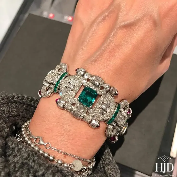 High Jewellery Dream — Me wearing the fantastic Art Deco bracelet___