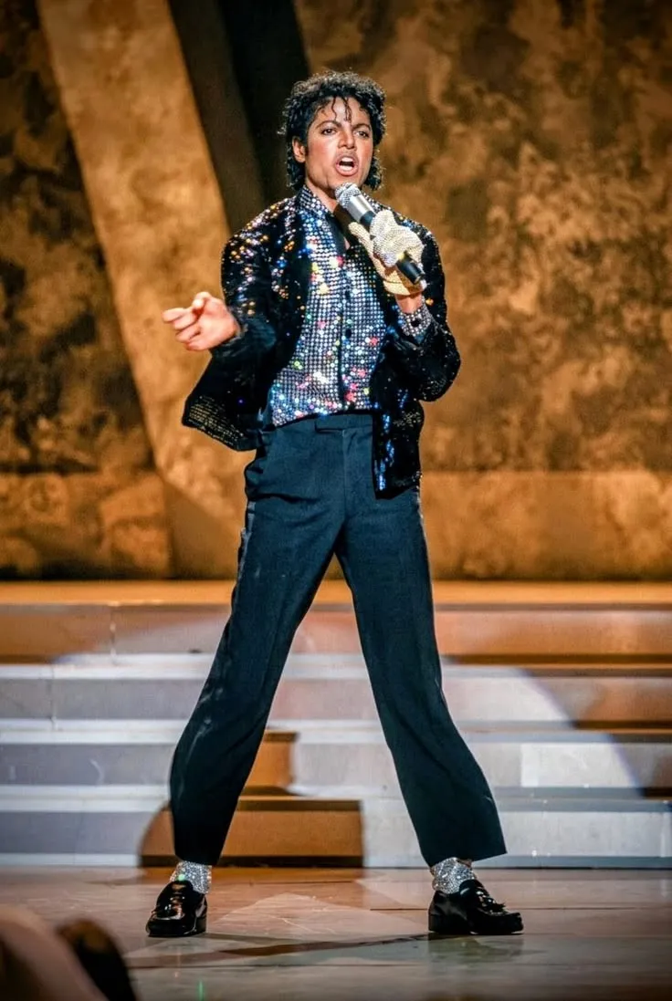 MICHAEL ⚡️ JACKSON