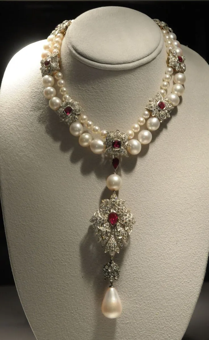 The 18 Most Storied Jewels in the World The 18 Most Storied Jewels in the World