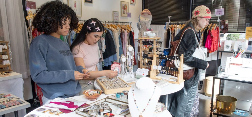 این تصویر دارای صفت خالی alt است؛ نام پروندهٔ آن IMG_4014-1024x477.jpeg است